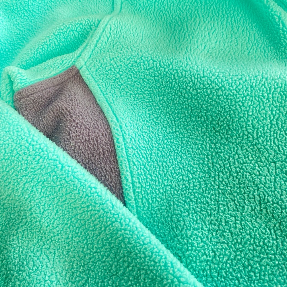 The North Face Women’s Turquoise and Gray Fleece Hoodie - Picture 8 of 12